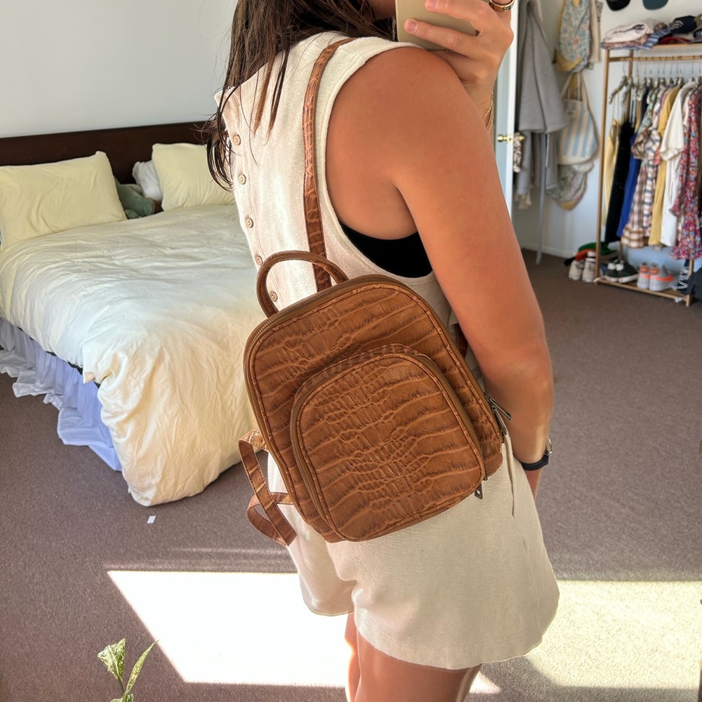 FP Deville Backpack - Picture 3 of 13